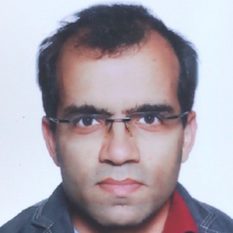 team-member-img